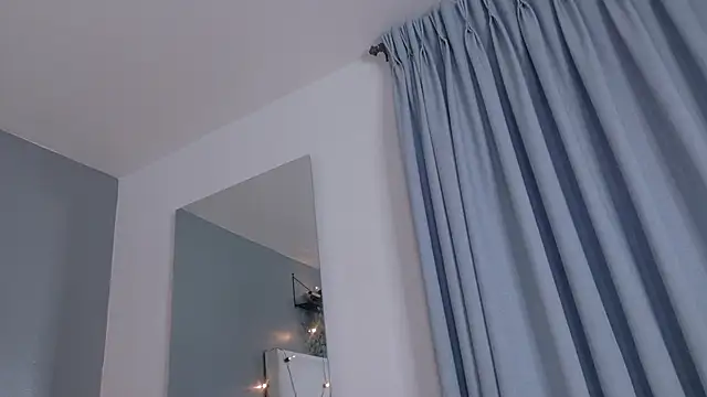 Snapshot of LilithSmith_ chatting on 12/15/25, 11:38 LilithSmith online show from 12/15/25, 11:38