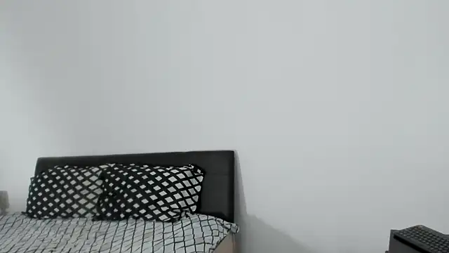 Dyanne18 online show from 03/10/25, 06:12