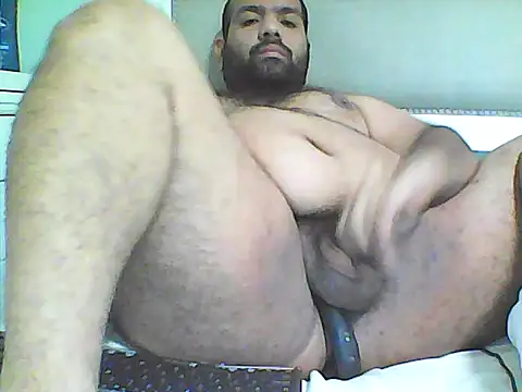 Snapshot of lukacavani33 chatting on 06/29/26, 02:39 lukacavani33 online show from 06/29/26, 02:39
