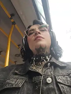 Snapshot of taaylor33 chatting on 02/28/26, 08:41 taaylor33 online show from 02/28/26, 08:41