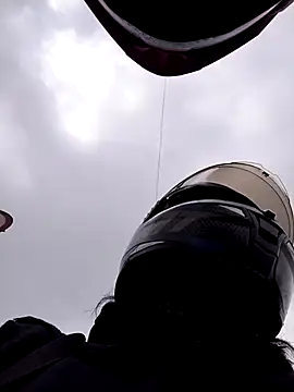 taaylor33 online show from 12/18/25, 06:12