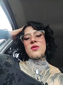 Snapshot of taaylor33 chatting on 02/21/26, 05:15 taaylor33 online show from 02/21/26, 05:15