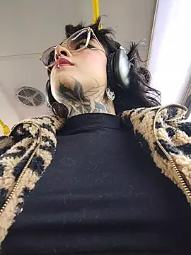 Snapshot of taaylor33 chatting on 01/06/26, 08:13 taaylor33 online show from 01/06/26, 08:13