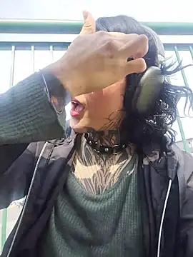 Snapshot of taaylor33 chatting on 02/12/26, 07:57 taaylor33 online show from 02/12/26, 07:57