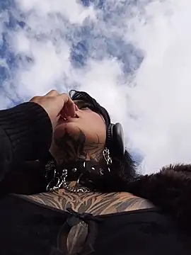 Snapshot of taaylor33 chatting on 01/14/26, 08:56 taaylor33 online show from 01/14/26, 08:56