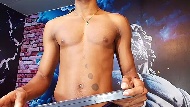 Snapshot of Ethan_Fox11 chatting on 02/17/25, 05:23 Ethan Fox11 online show from 02/17/25, 05:23