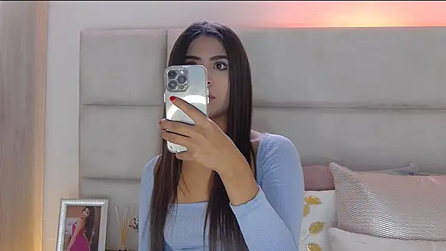 HaileyBaldwin online show from 01/11/25, 07:27