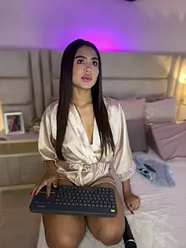 HaileyBaldwin online show from 01/22/25, 11:21