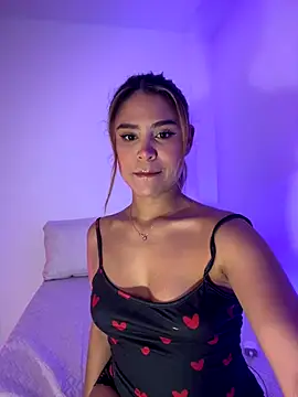 HaileyBaldwin online show from 11/21/25, 03:27