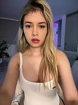 Snapshot of carolina__star chatting on 02/01/26, 03:05 carolina star online show from 02/01/26, 03:05