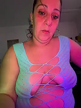 DeeLight124 online show from 04/18/26, 05:21