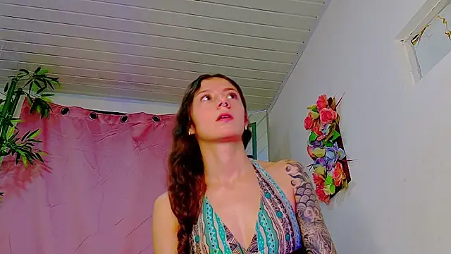 scarlet-jonesx online show from 05/13/26, 12:28
