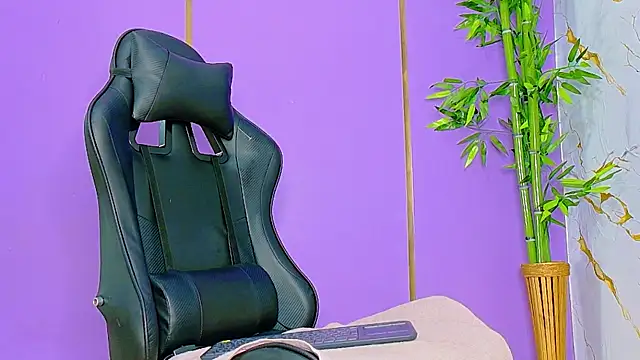 Snapshot of scarlet-jonesx chatting on 11/04/25, 02:59 scarlet-jonesx online show from 11/04/25, 02:59