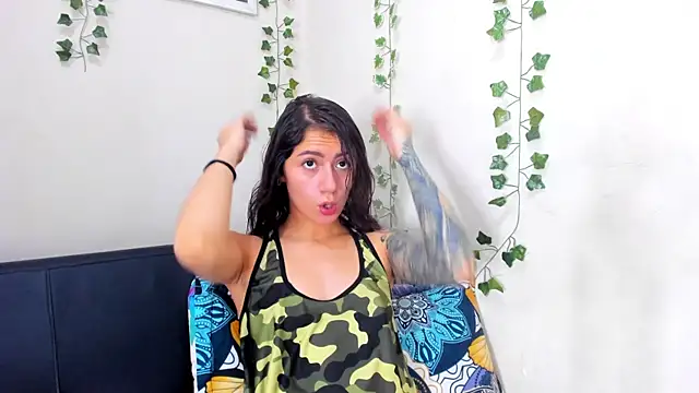scarlet-jonesx online show from 12/04/24, 04:04