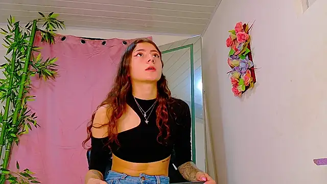scarlet-jonesx online show from 05/22/26, 12:52