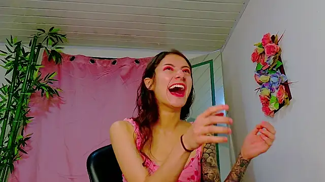 scarlet-jonesx online show from 05/14/26, 01:35