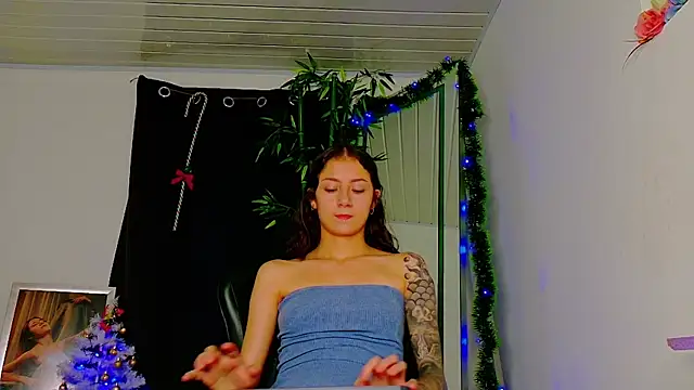 scarlet-jonesx online show from 01/10/26, 11:22