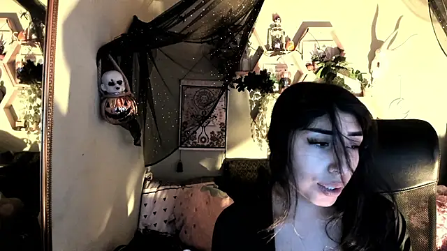SheryLee online show from 10/16/25, 10:40
