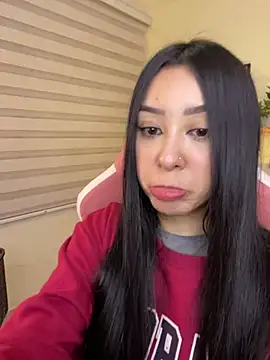 Snapshot of Starliee__ chatting on 02/07/26, 12:07 Starliee online show from 02/07/26, 12:07