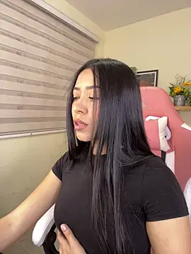 Snapshot of Starliee__ chatting on 03/17/26, 12:46 Starliee online show from 03/17/26, 12:46