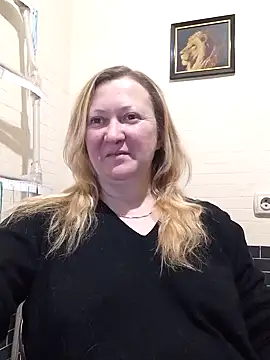 blondyaguar online show from 11/14/25, 06:33