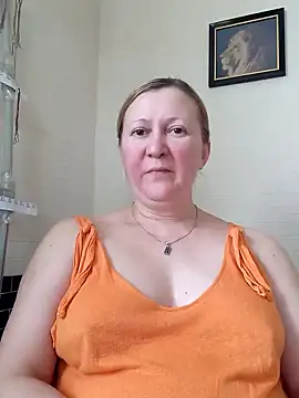 blondyaguar online show from 12/21/24, 11:44