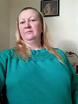 blondyaguar online show from 09/18/25, 12:19