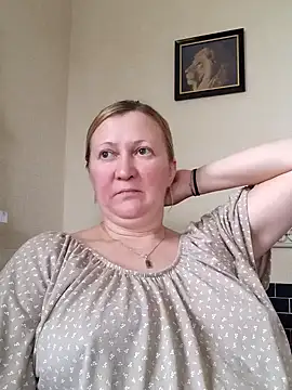 blondyaguar online show from 12/16/24, 11:44