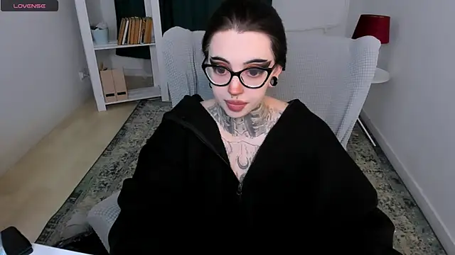 Dixi Pixi  online show from 06/25/26, 07:13
