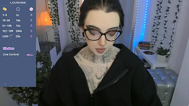 Dixi Pixi  online show from 06/04/26, 05:34