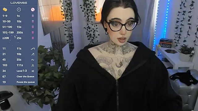 Dixi Pixi  online show from 06/06/26, 05:34