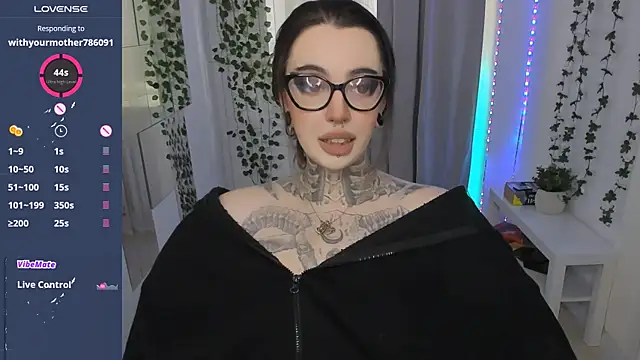 Dixi Pixi  online show from 05/15/26, 05:38
