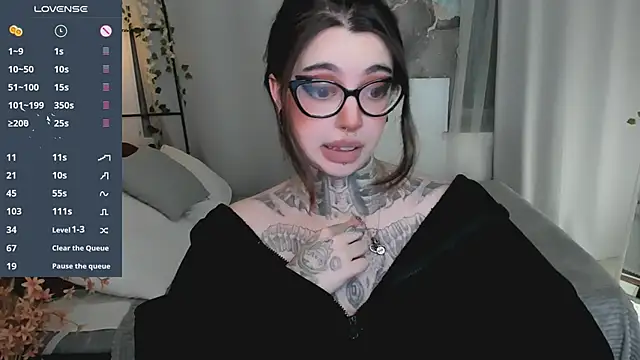 Dixi Pixi  online show from 04/23/26, 05:36