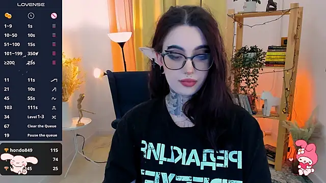 Snapshot of Dixi_Pixi_ chatting on 02/08/25, 08:42 Dixi Pixi online show from 02/08/25, 08:42