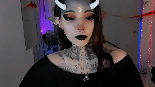 Dixi Pixi  online show from 10/31/25, 05:37