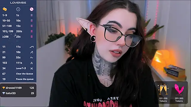Snapshot of Dixi_Pixi_ chatting on 02/23/25, 08:49 Dixi Pixi online show from 02/23/25, 08:49