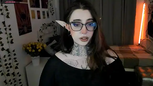 Snapshot of Dixi_Pixi_ chatting on 09/28/25, 05:47 Dixi Pixi online show from 09/28/25, 05:47