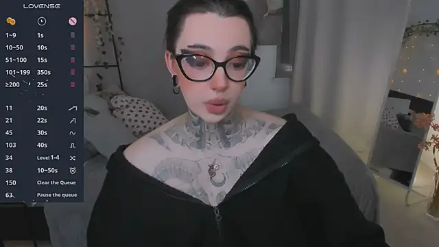 Dixi Pixi  online show from 05/13/26, 05:36