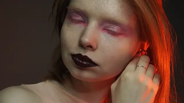 ginger hugs online show from 03/19/25, 10:09