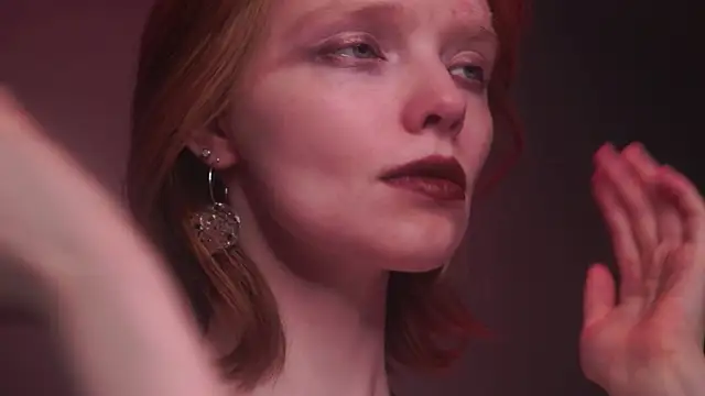 ginger hugs online show from 09/25/25, 10:16