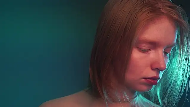 ginger hugs online show from 09/19/25, 10:03