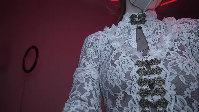 ginger hugs online show from 10/30/25, 10:06