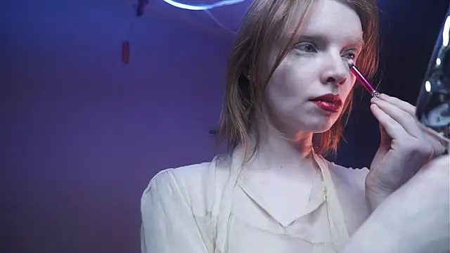 ginger hugs online show from 12/03/25, 10:09