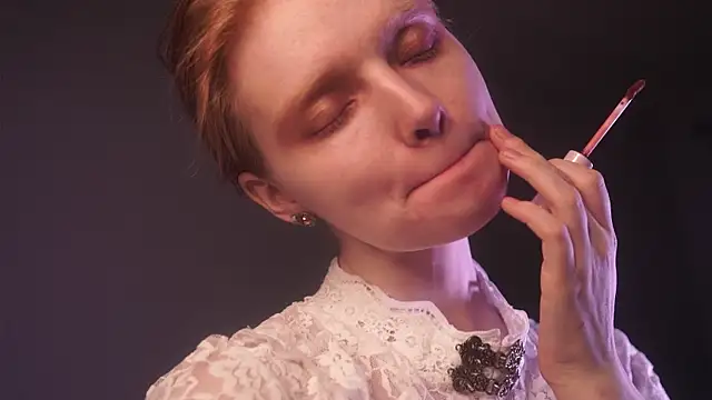 ginger hugs online show from 10/05/25, 10:11