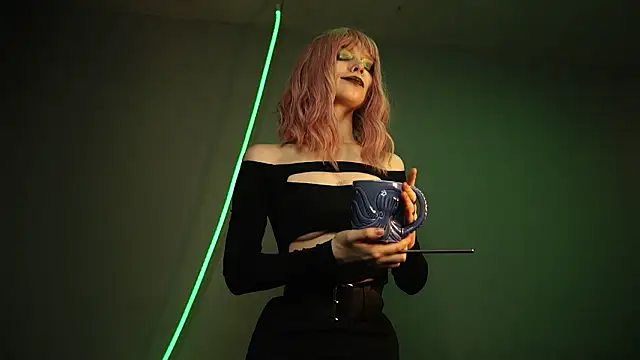 ginger hugs online show from 03/11/26, 10:15