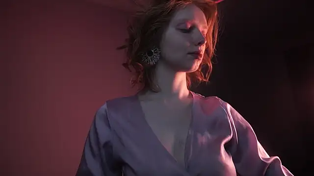 ginger hugs online show from 10/07/25, 10:11