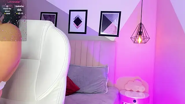 Snapshot of Chloe_fischer_ chatting on 02/07/25, 02:15 Chloe fischer online show from 02/07/25, 02:15