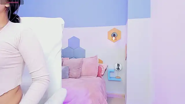 Snapshot of Chloe_fischer_ chatting on 10/15/25, 02:47 Chloe fischer online show from 10/15/25, 02:47