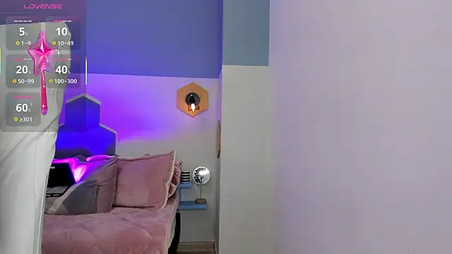 Snapshot of Chloe_fischer_ chatting on 09/11/25, 02:28 Chloe fischer online show from 09/11/25, 02:28