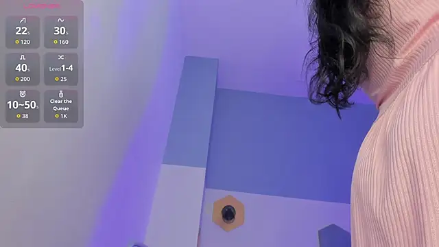 Chloe fischer  online show from 06/13/26, 02:48
